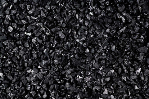 Für Hybrid Aktivkohlefilter verwendete Aktivkohle close up für Joints