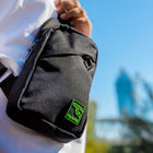 Geruchsdichte Tasche mit Aktivkohle Futter von Hybrid Filters, Lifestyle Foto, Tasche zugemacht