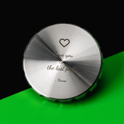 Edelstahl Grinder mit GRATIS Gravur – Valentinstag Edition