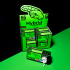 Hybrid Supreme Filters 55er Display mit acht Packungen Aktivkohlefilter (Ø 6,4 mm) – leuchtend grüne Verpackung mit Handlogo und Aufdruck „Filter enthält Kunststoff“, präsentiert auf schwarzem und grünem Hintergrund.