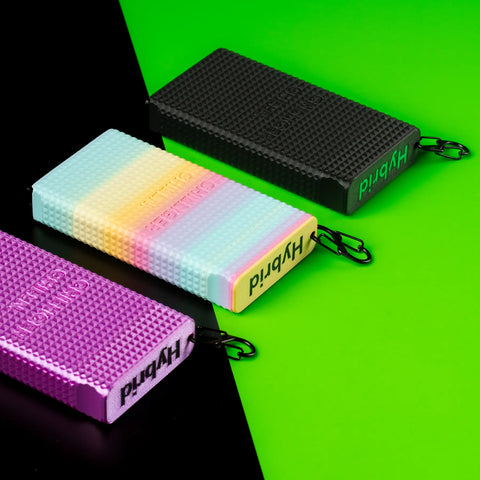Hybrid Baukasten ToGo in Schwarz, Rainbow und Magenta: Joint Case für Pre-Rolls, Joints und Zigaretten in allen drei Farbvarianten.