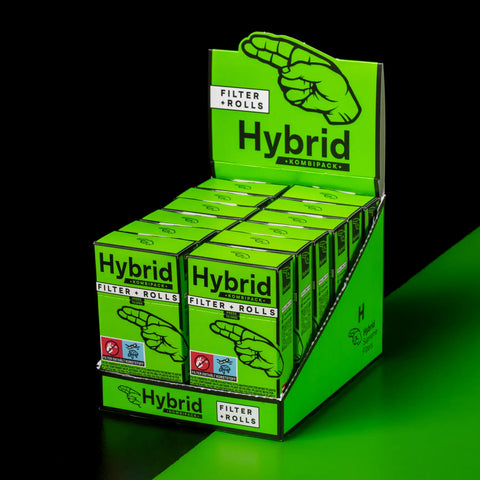 Geöffnete Hybrid Kombipack Display-Box mit aufgestelltem Header und 12 einzelnen Filter + Rolls Packungen, bereit für die Ladentheke.